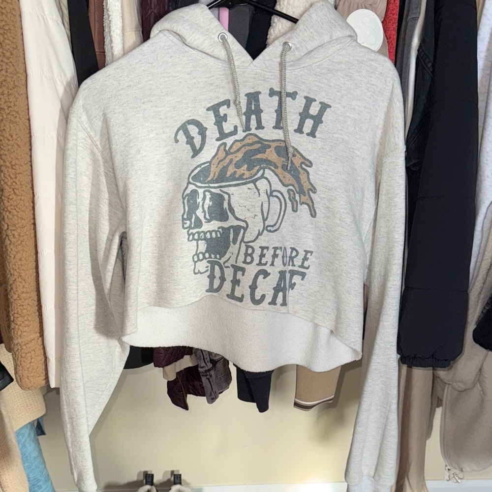 Gray Graphic Cropped Hoodie